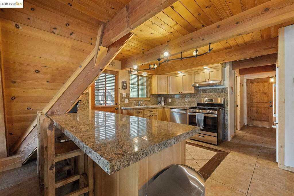 Photo of Kitchen in Mi-Wuk Village