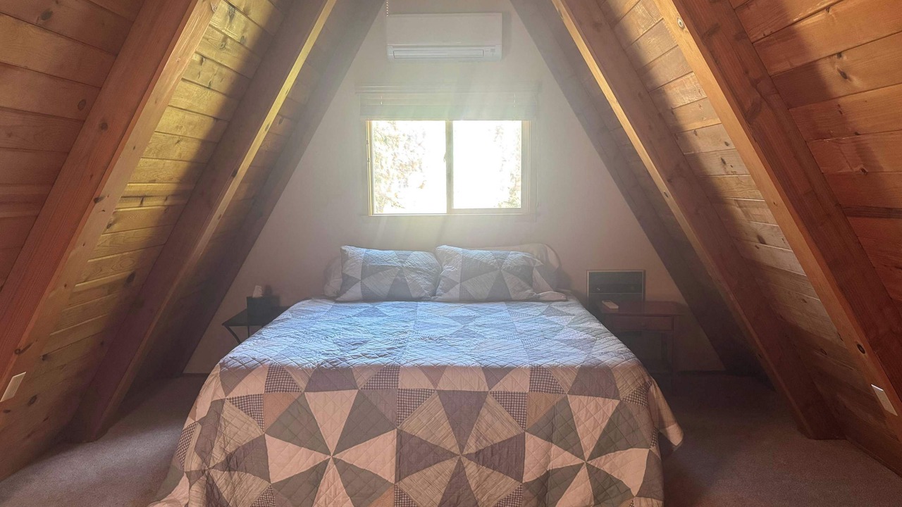 Photo of Bedroom in Mi-Wuk Village