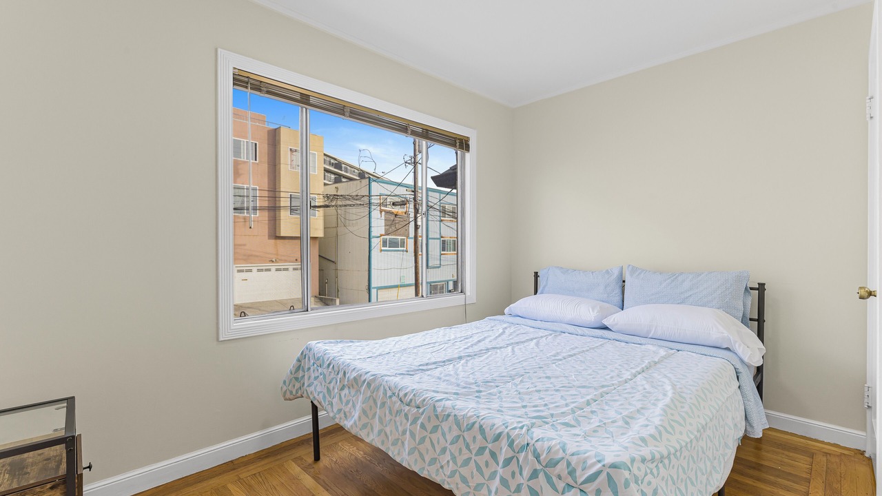 Photo of Bedroom in Daly City