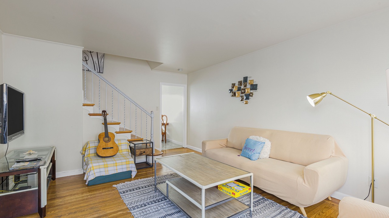 Photo of Livingroom in Daly City