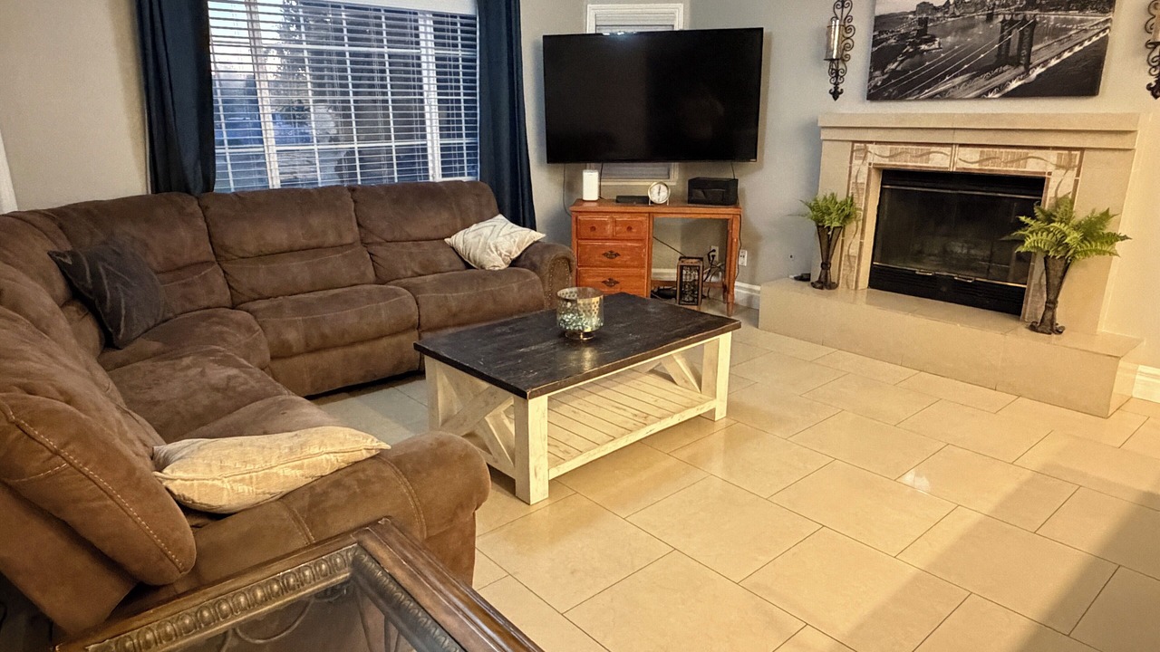 Photo of Livingroom in Merced