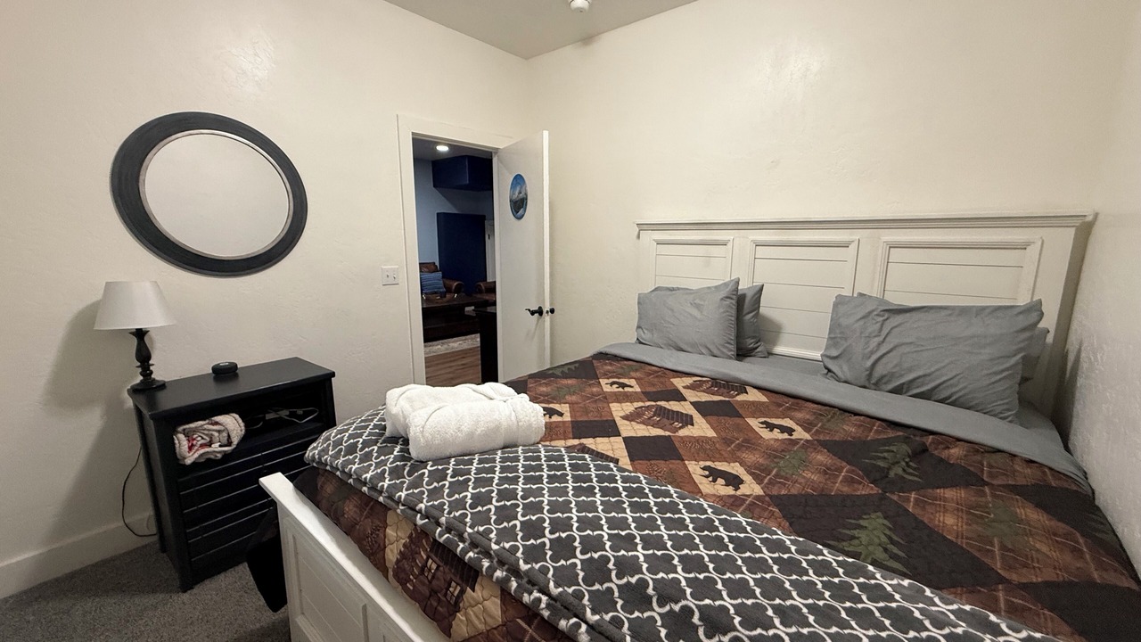 Photo of Bedroom in Shaver Lake