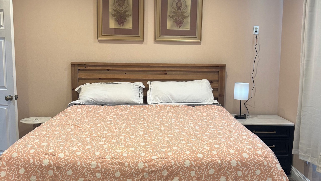 Photo of Bedroom in Mojave Desert