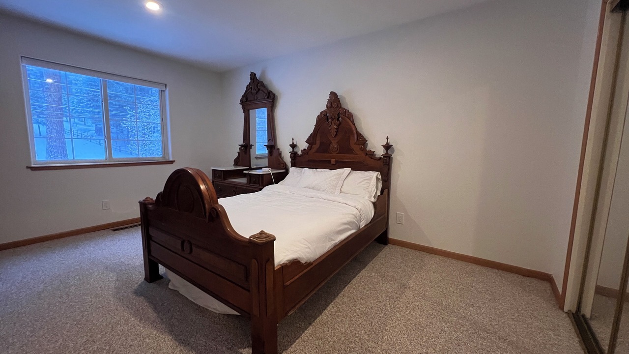 Photo of Bedroom in Pioneer Trail