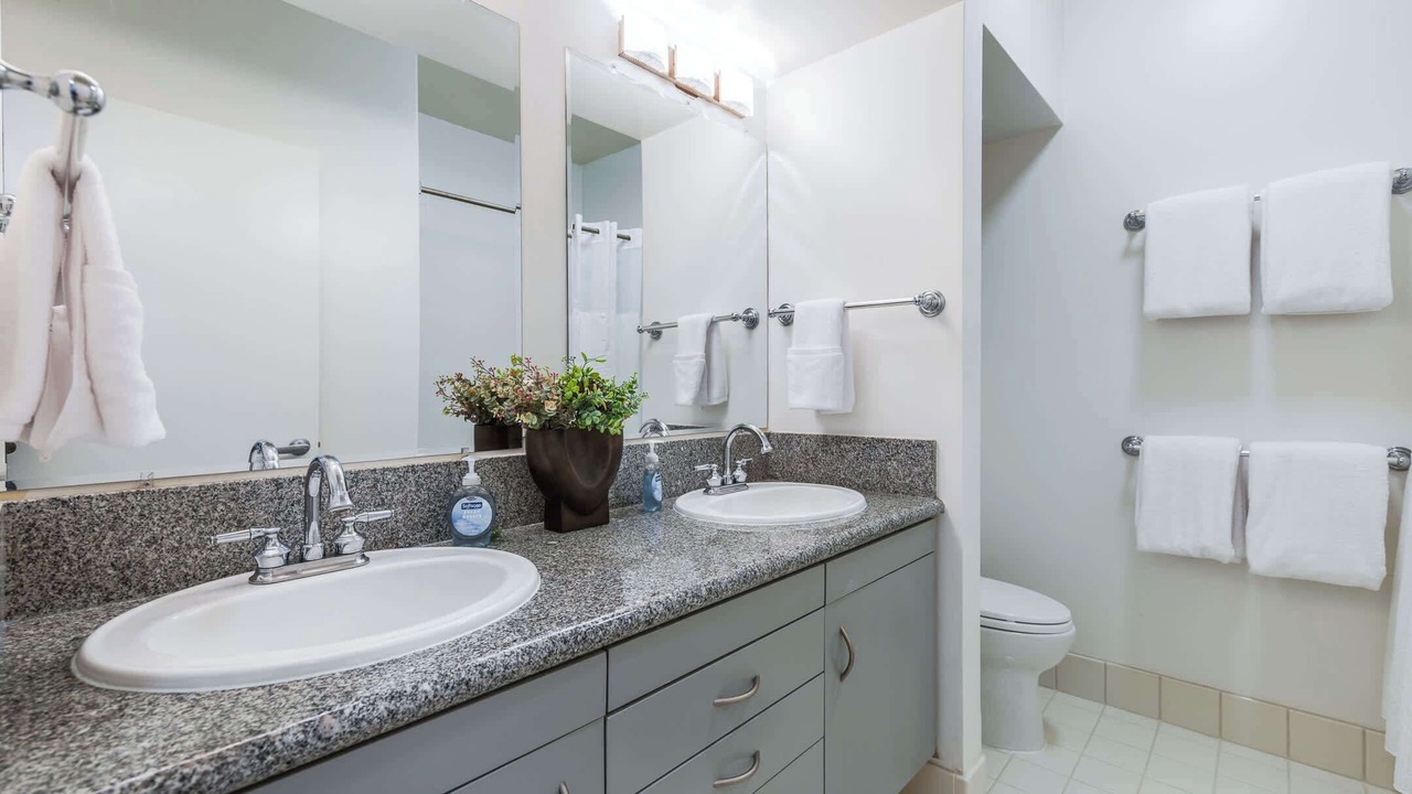 Photo of Bathroom in The Villas
