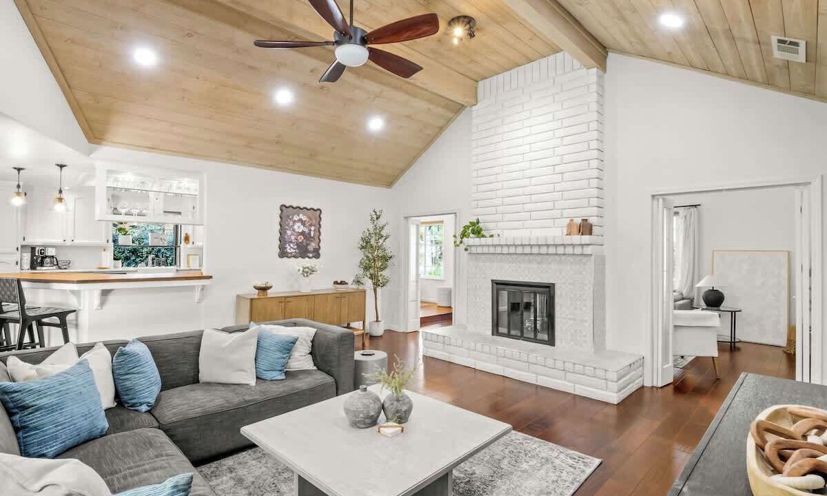 Photo of Livingroom in Raisin