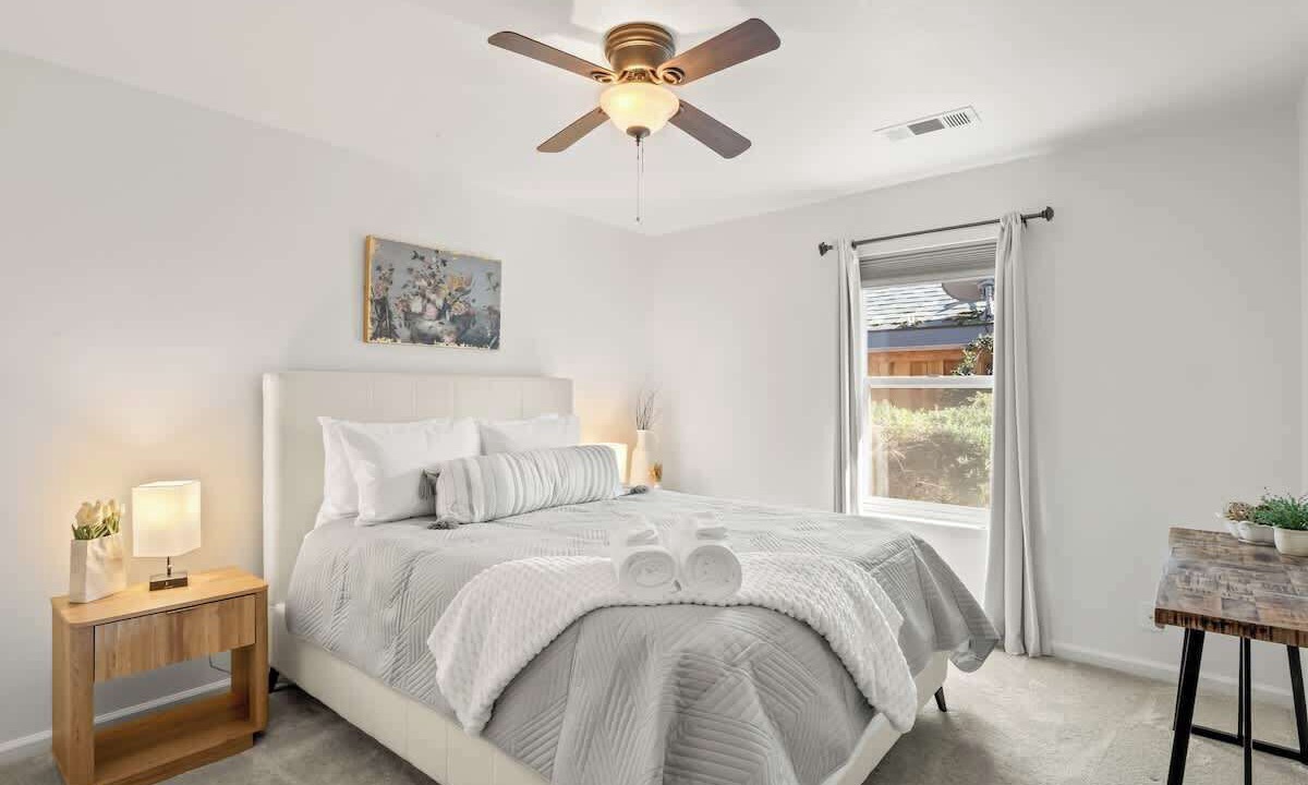Photo of Bedroom in Raisin