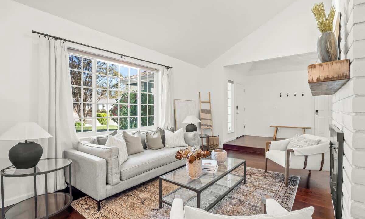 Photo of Livingroom in Raisin