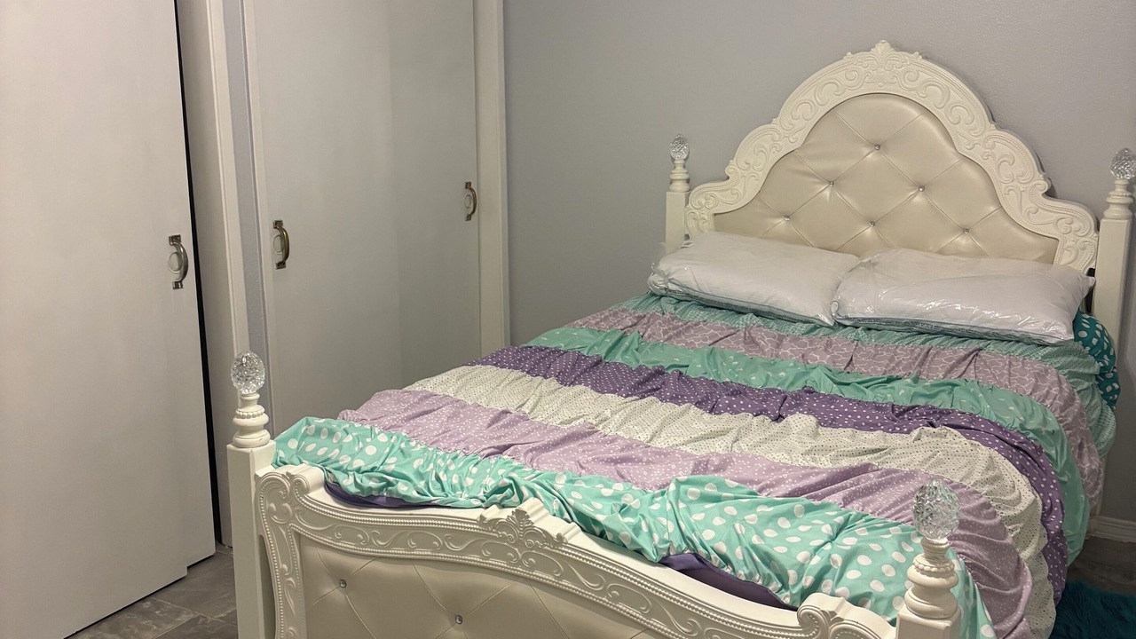 Photo of Bedroom in Porterville