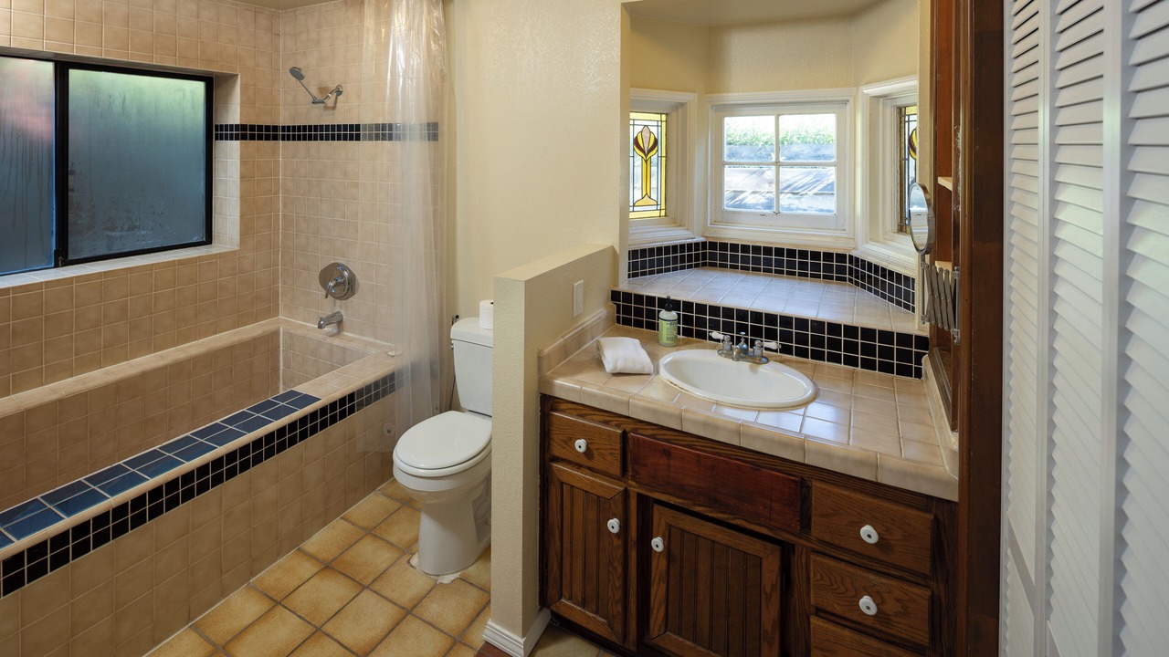 Photo of Bathroom in Baywood-Los Osos
