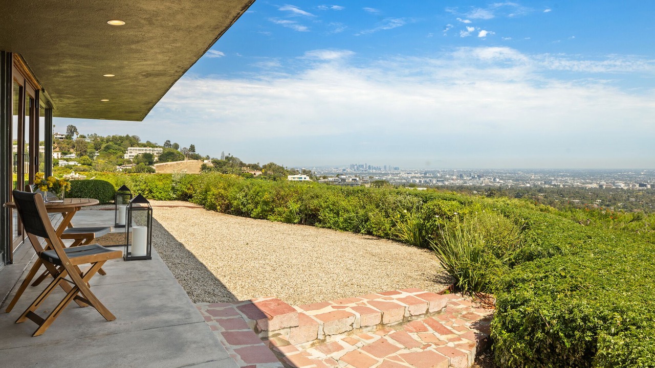 Photo of Outdoor in Beverly Glen