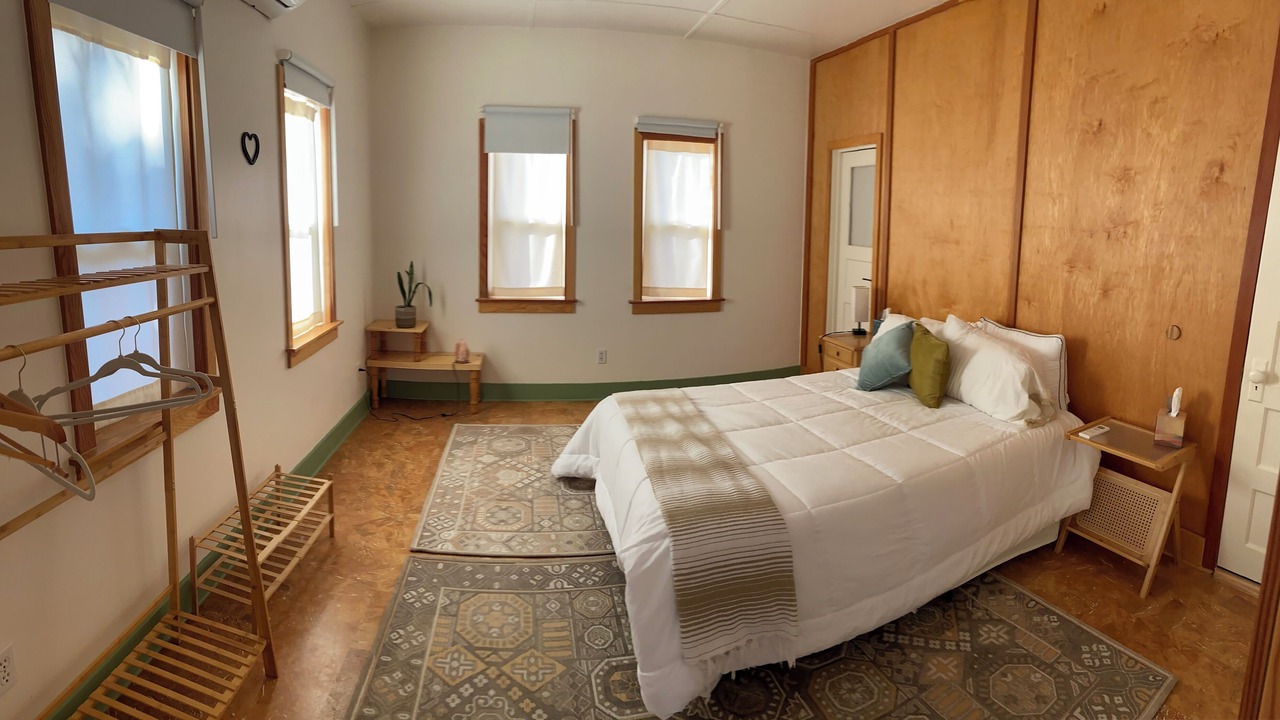 Photo of Bedroom in Tecopa