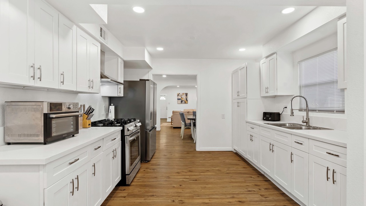 Photo of Kitchen in Oildale