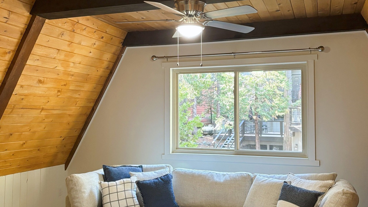 Photo of Livingroom in Sierra Cedars