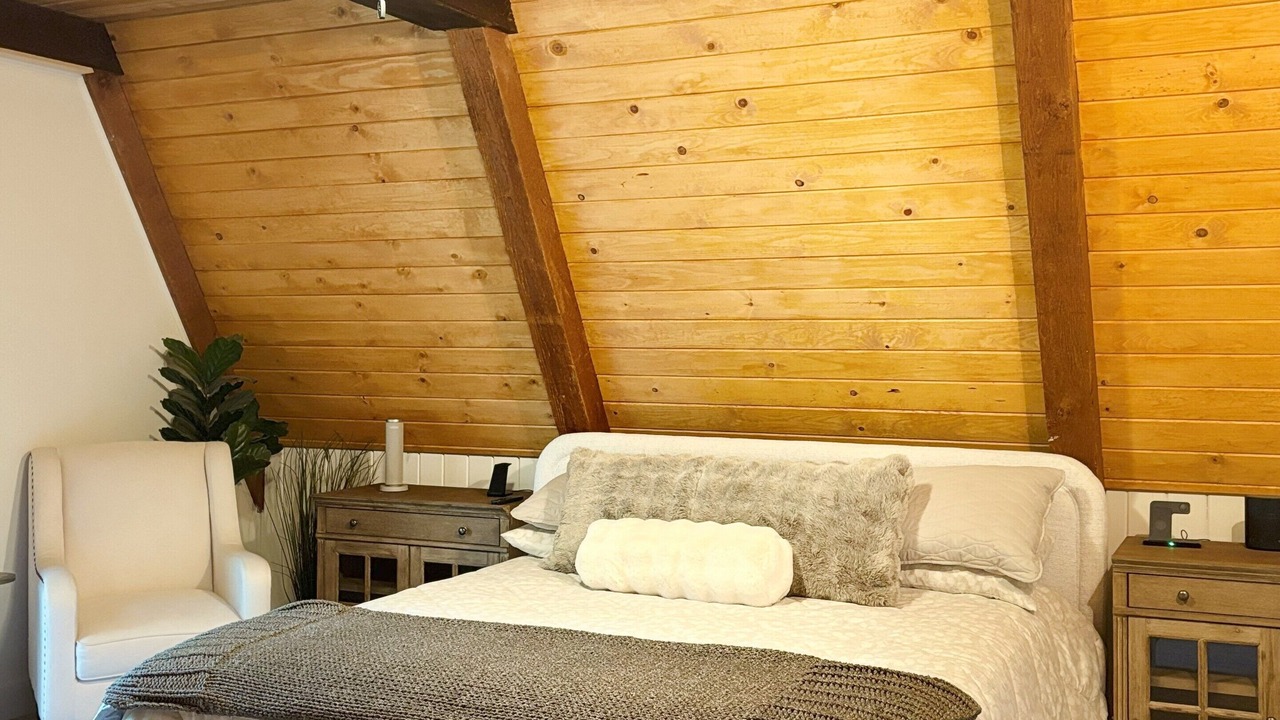 Photo of Bedroom in Sierra Cedars