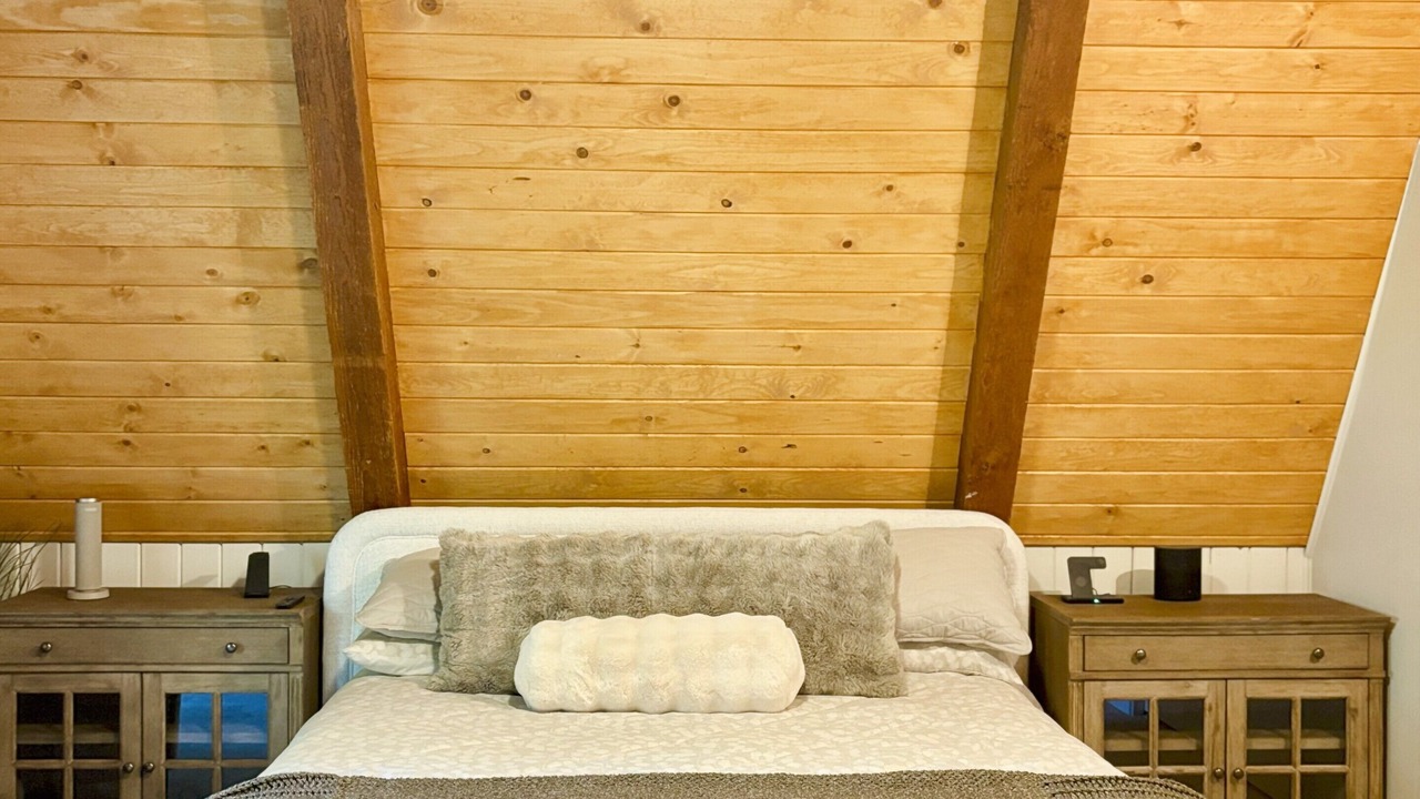 Photo of Bedroom in Sierra Cedars