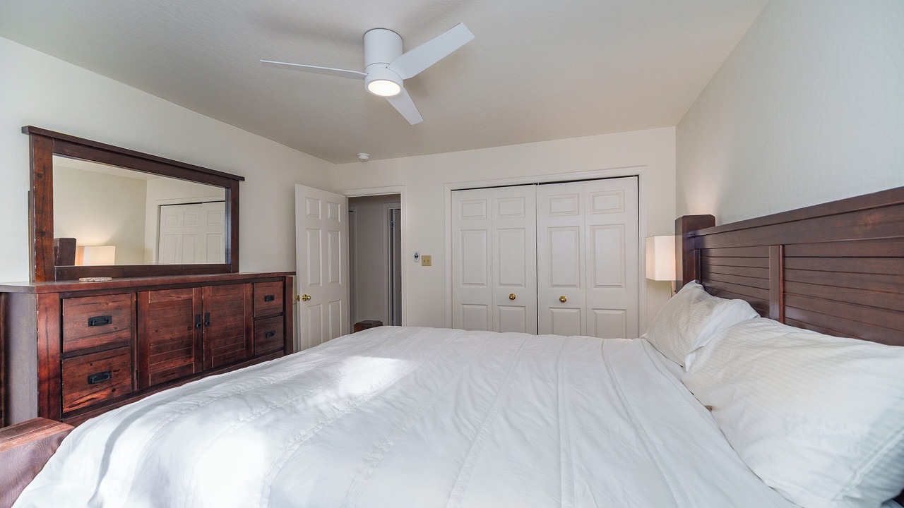 Photo of Bedroom in Lakeside Park
