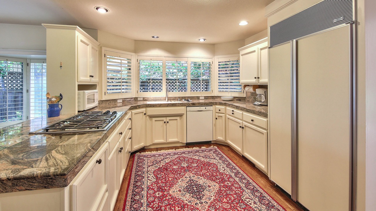 Photo of Kitchen in Golden Rectangle