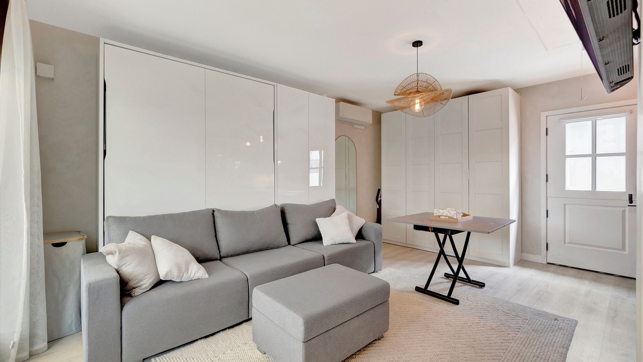 Photo of Livingroom in Northeast Anaheim