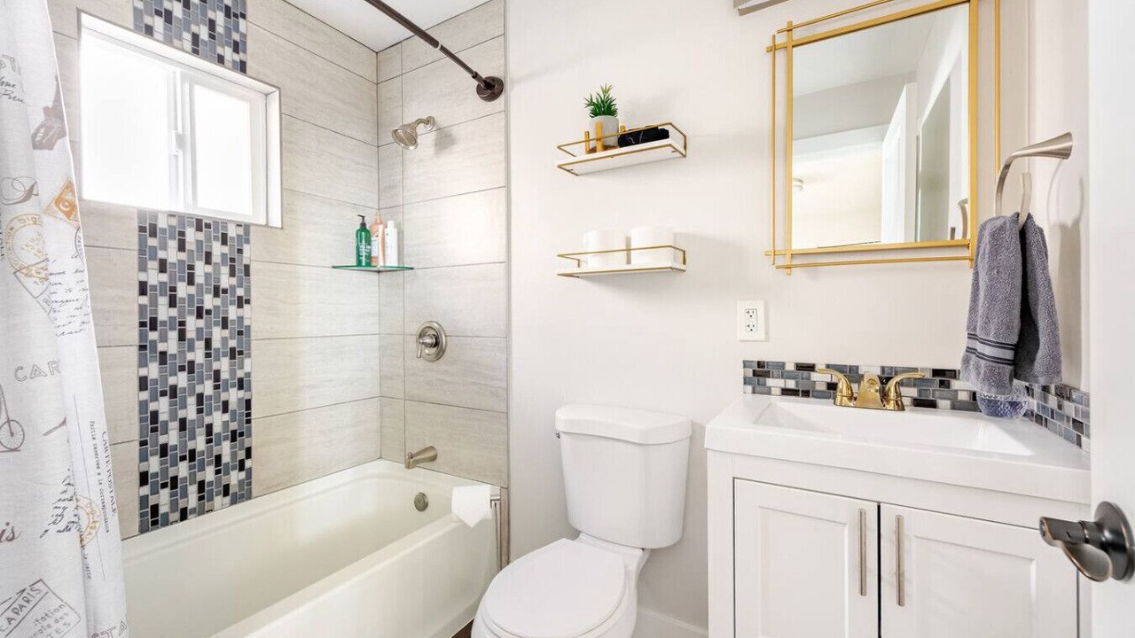 Photo of Bathroom in Midtown