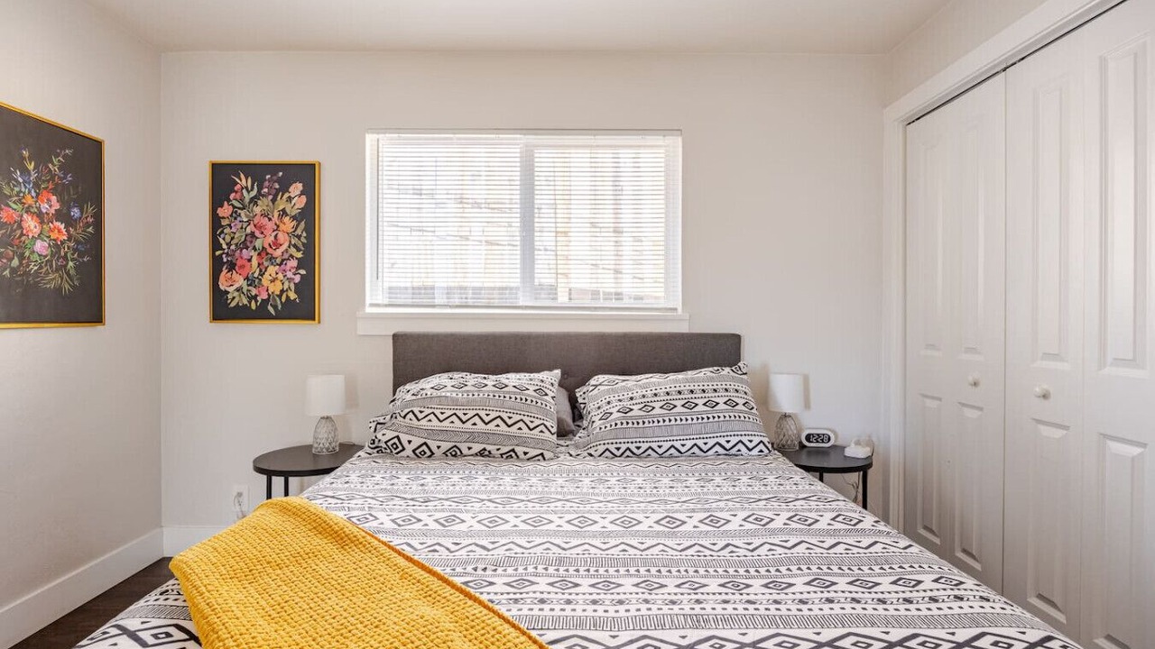 Photo of Bedroom in Midtown