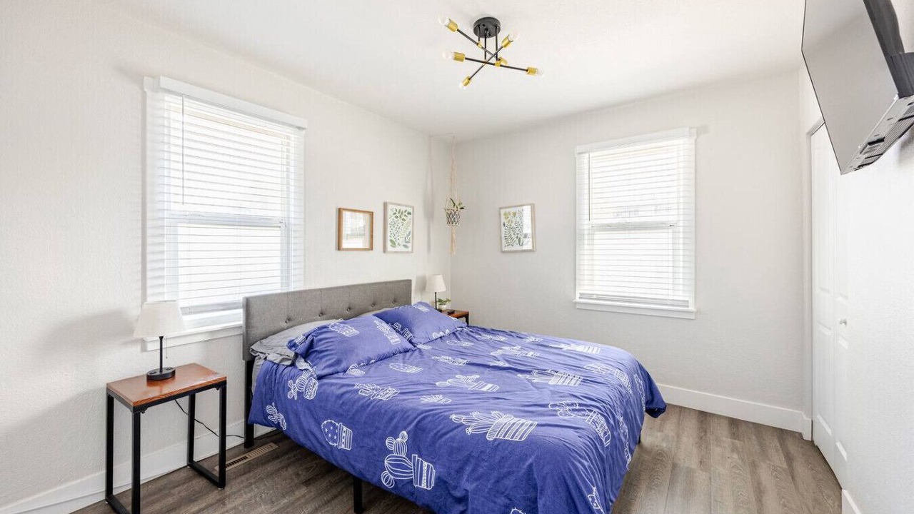 Photo of Bedroom in Midtown