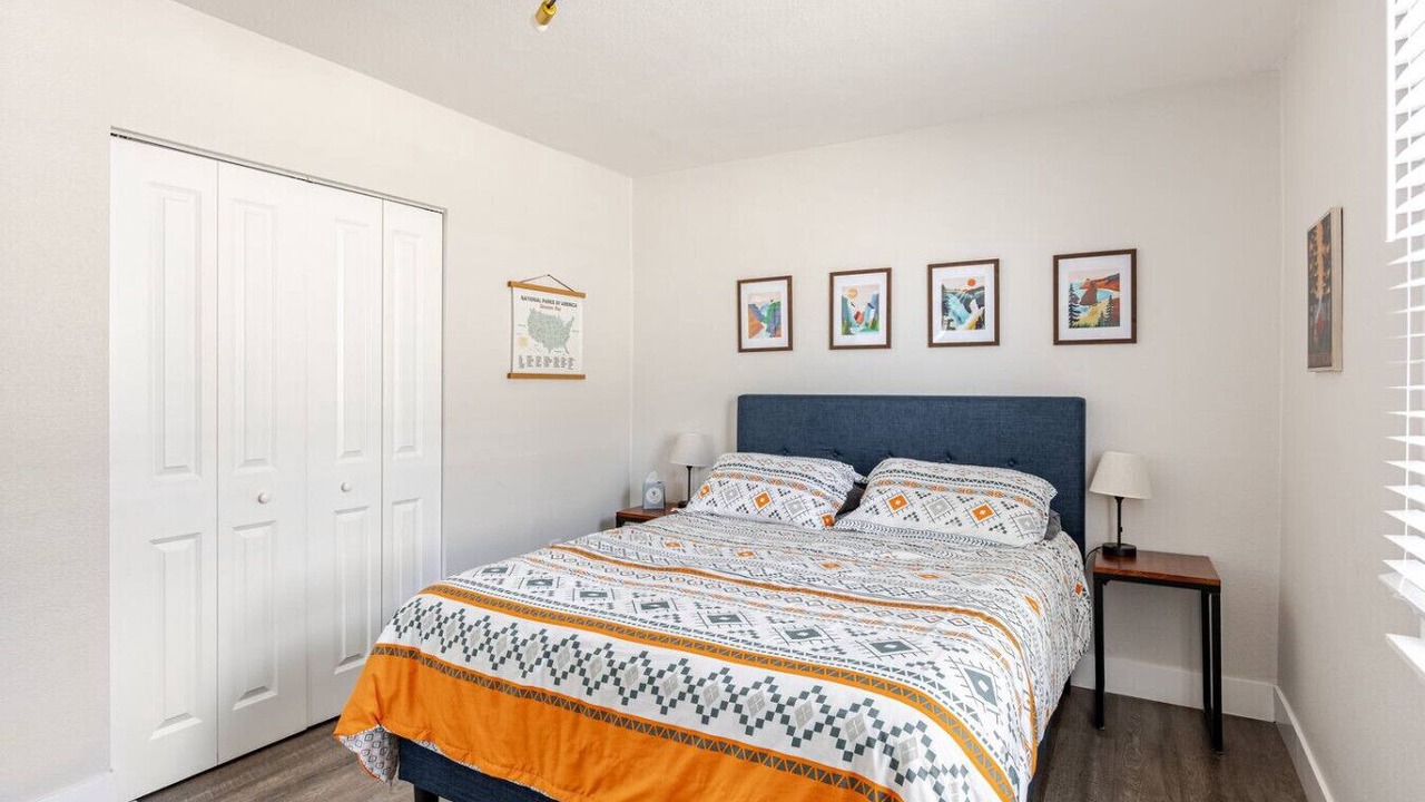 Photo of Bedroom in Midtown