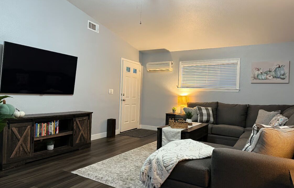 Photo of Livingroom in Orangevale