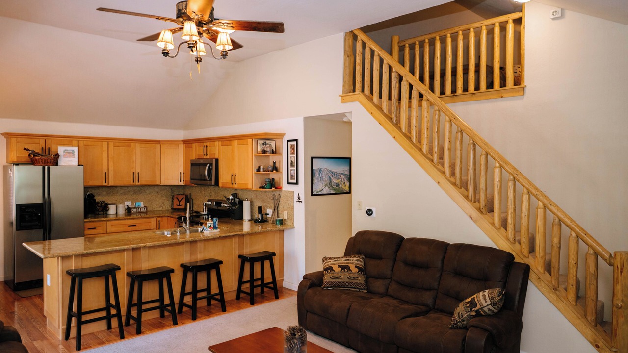 Photo of Livingroom in Mi-Wuk Village
