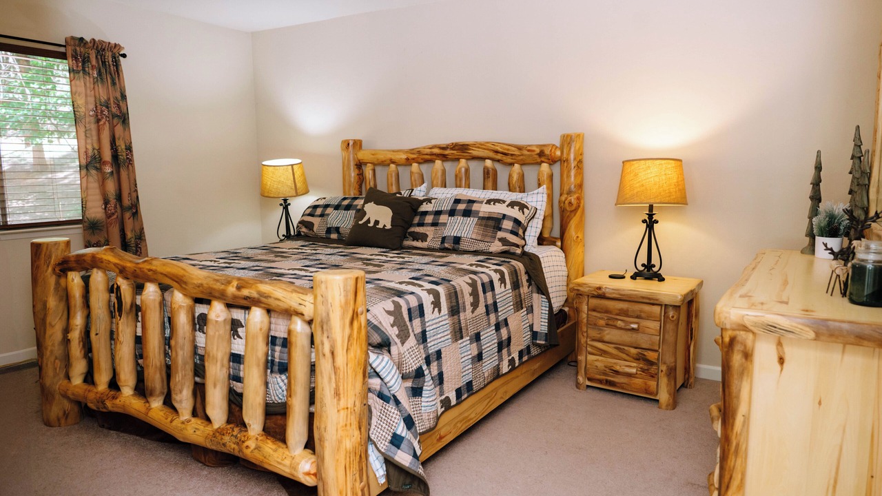 Photo of Bedroom in Mi-Wuk Village