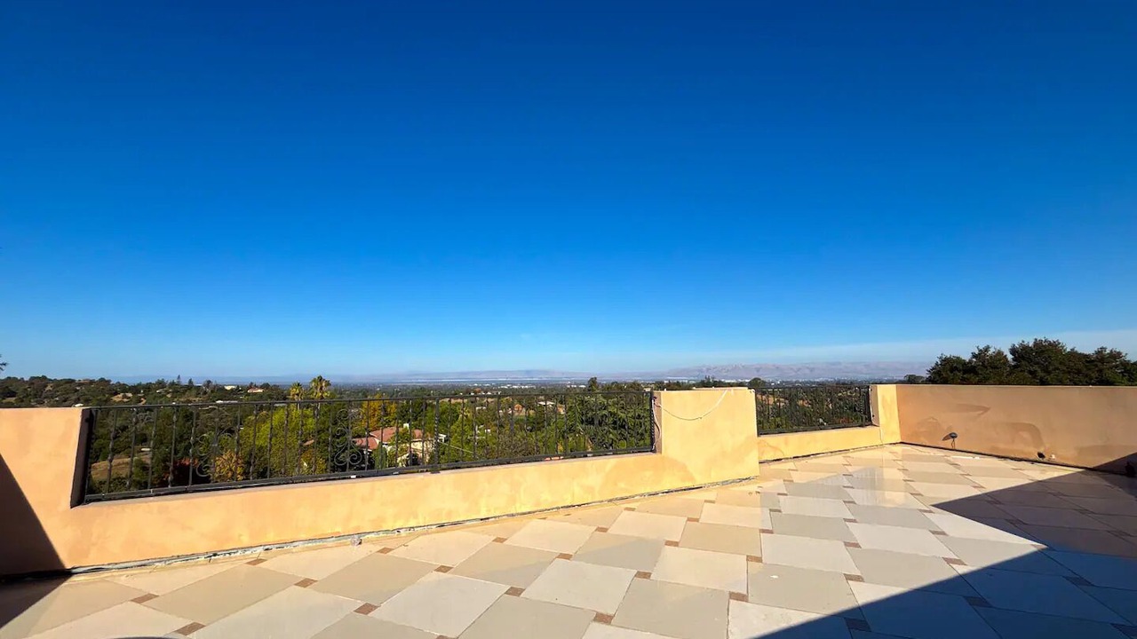 Photo of Patio Balcony in Los Altos Hills