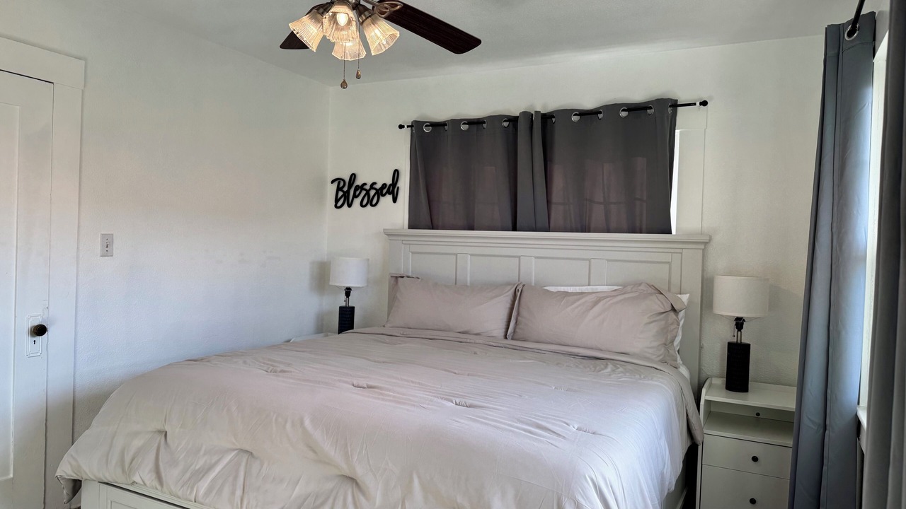 Photo of Bedroom in Hanford