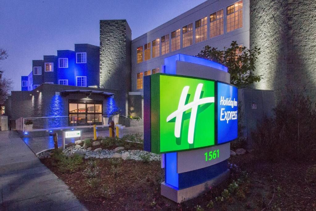 Photo of Outdoor in Shoreline West