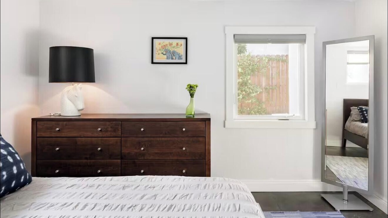 Photo of Bedroom in Pasadena