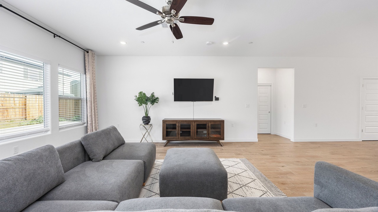 Photo of Livingroom in Pumpkin Center