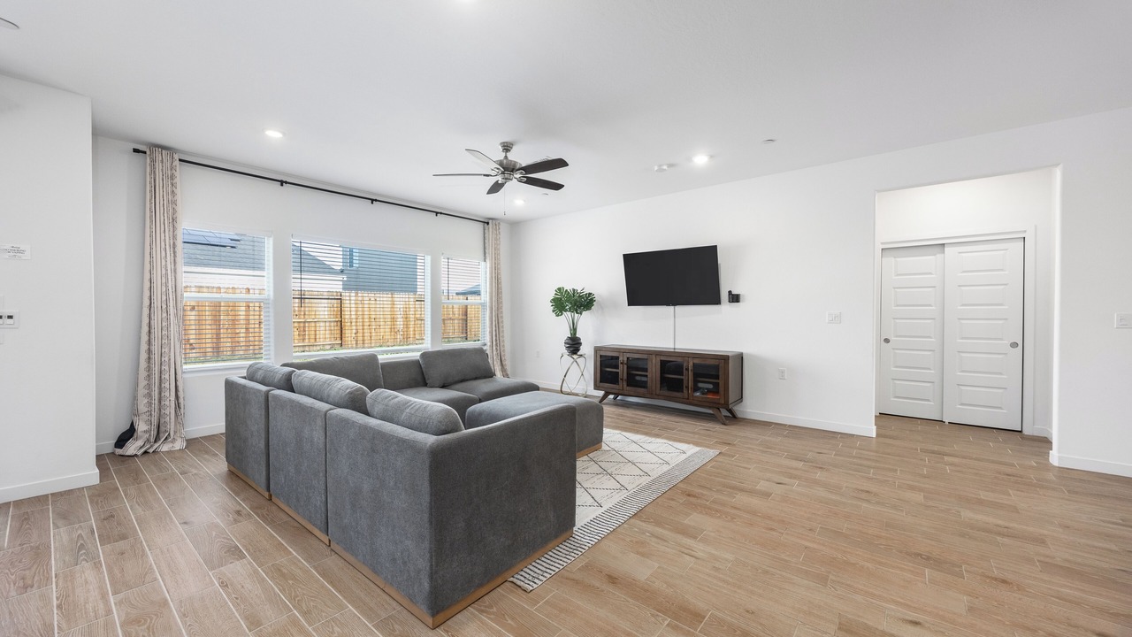 Photo of Livingroom in Pumpkin Center