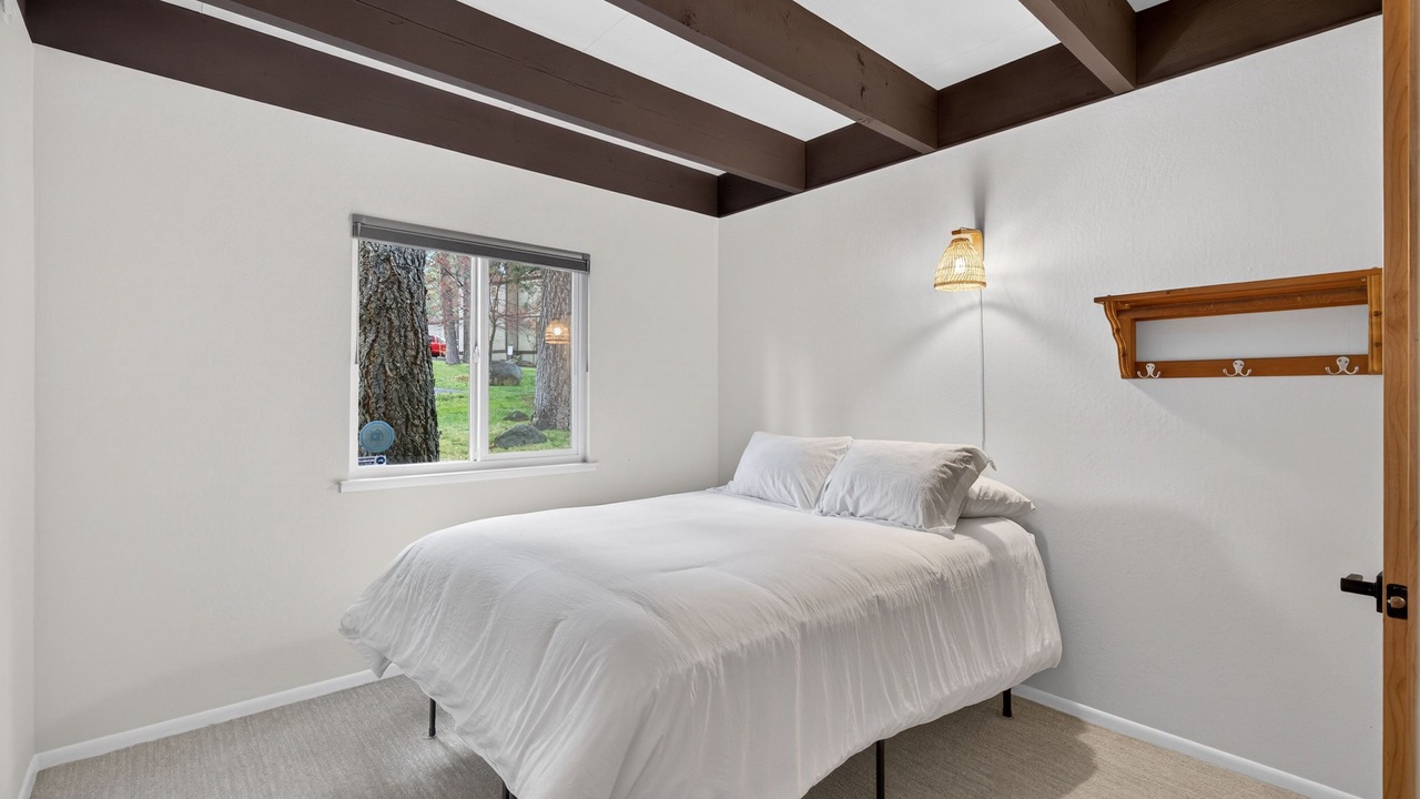 Photo of Bedroom in Dollar Point