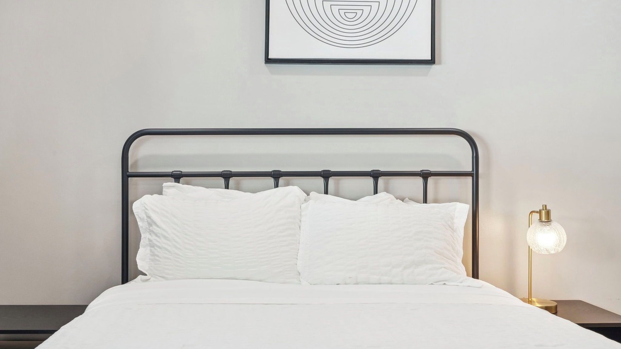 Photo of Bedroom in Sherwood Forest and Thistle Development