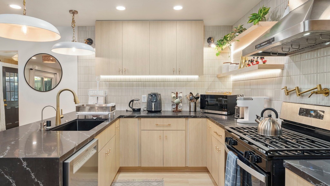 Photo of Kitchen in Sherwood Forest and Thistle Development