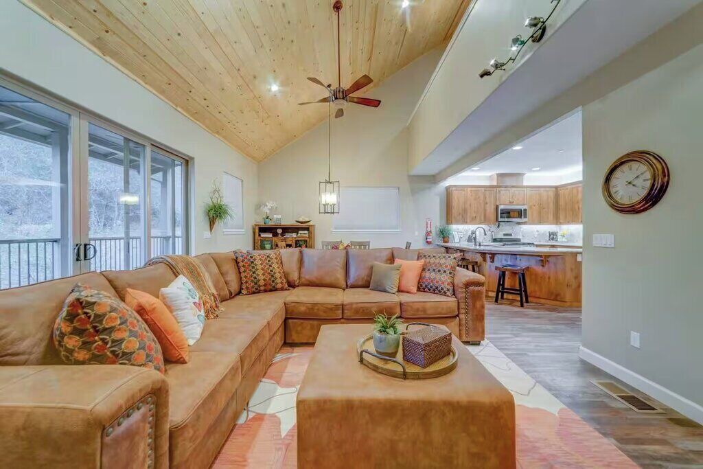 Photo of Livingroom in Mariposa