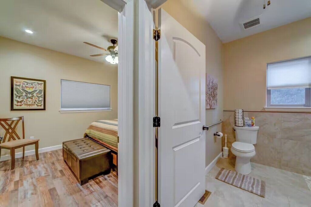 Photo of Bathroom in Mariposa