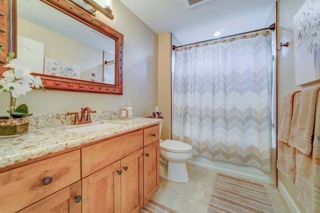 Photo of Bathroom in Mariposa