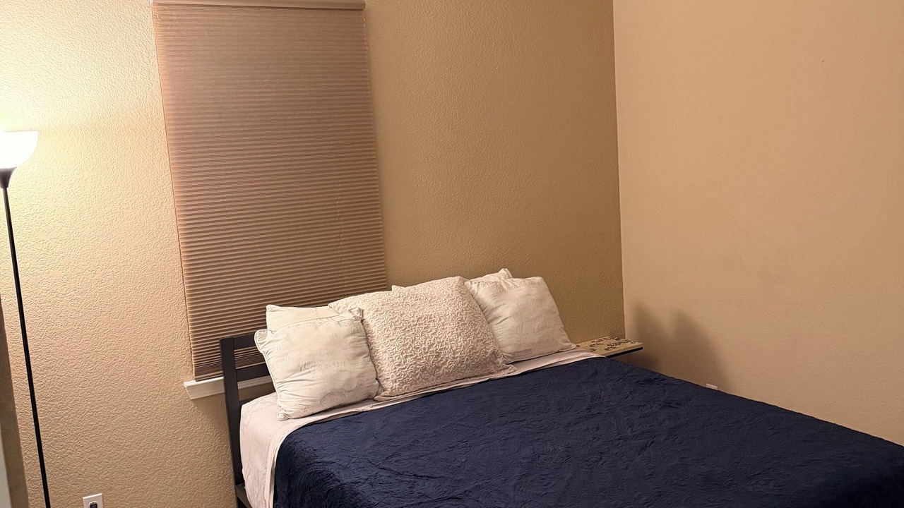Photo of Bedroom in Tracy