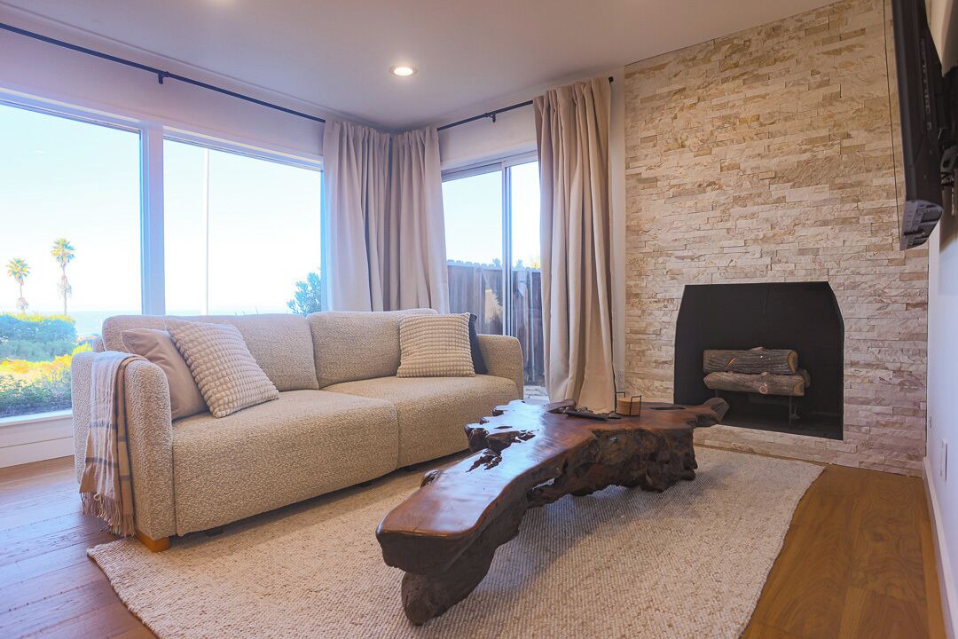 Photo of Livingroom in Baywood-Los Osos