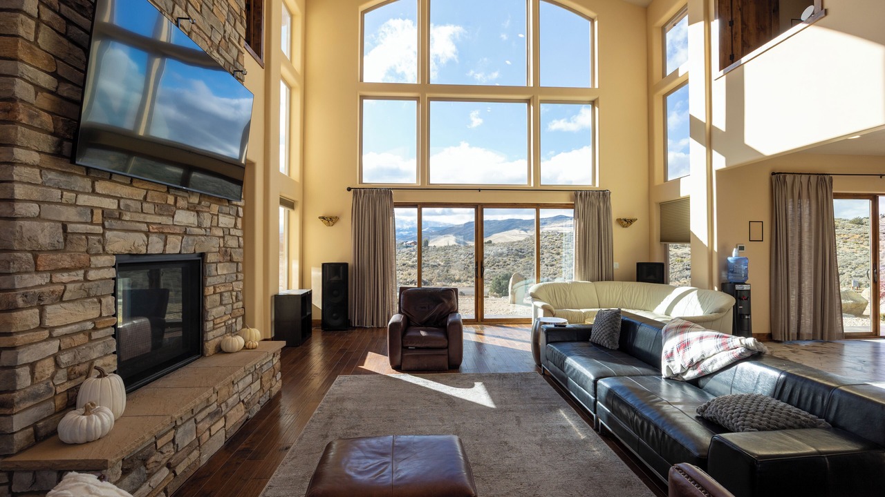 Photo of Livingroom in Virginia Foothills
