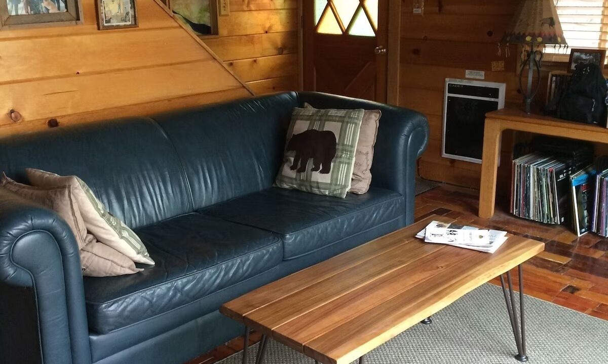 Photo of Livingroom in Pine Mountain Club