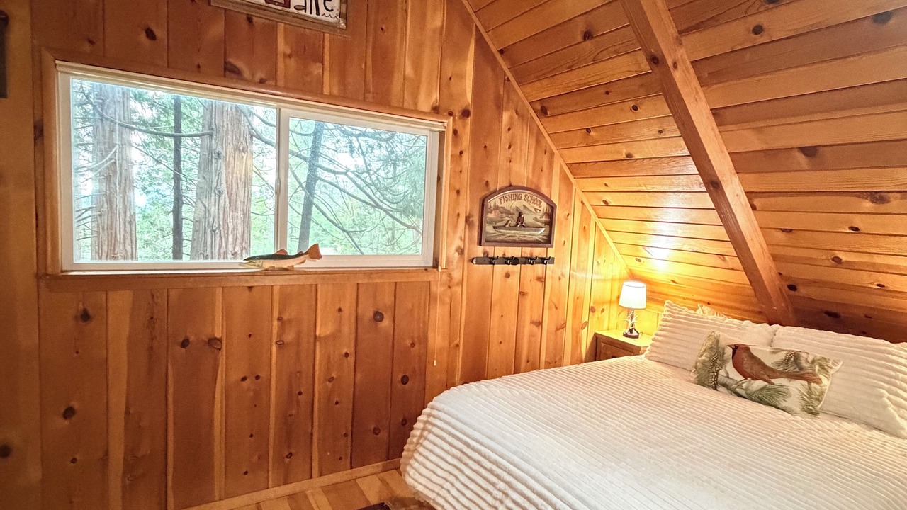 Photo of Bedroom in Mi-Wuk Village