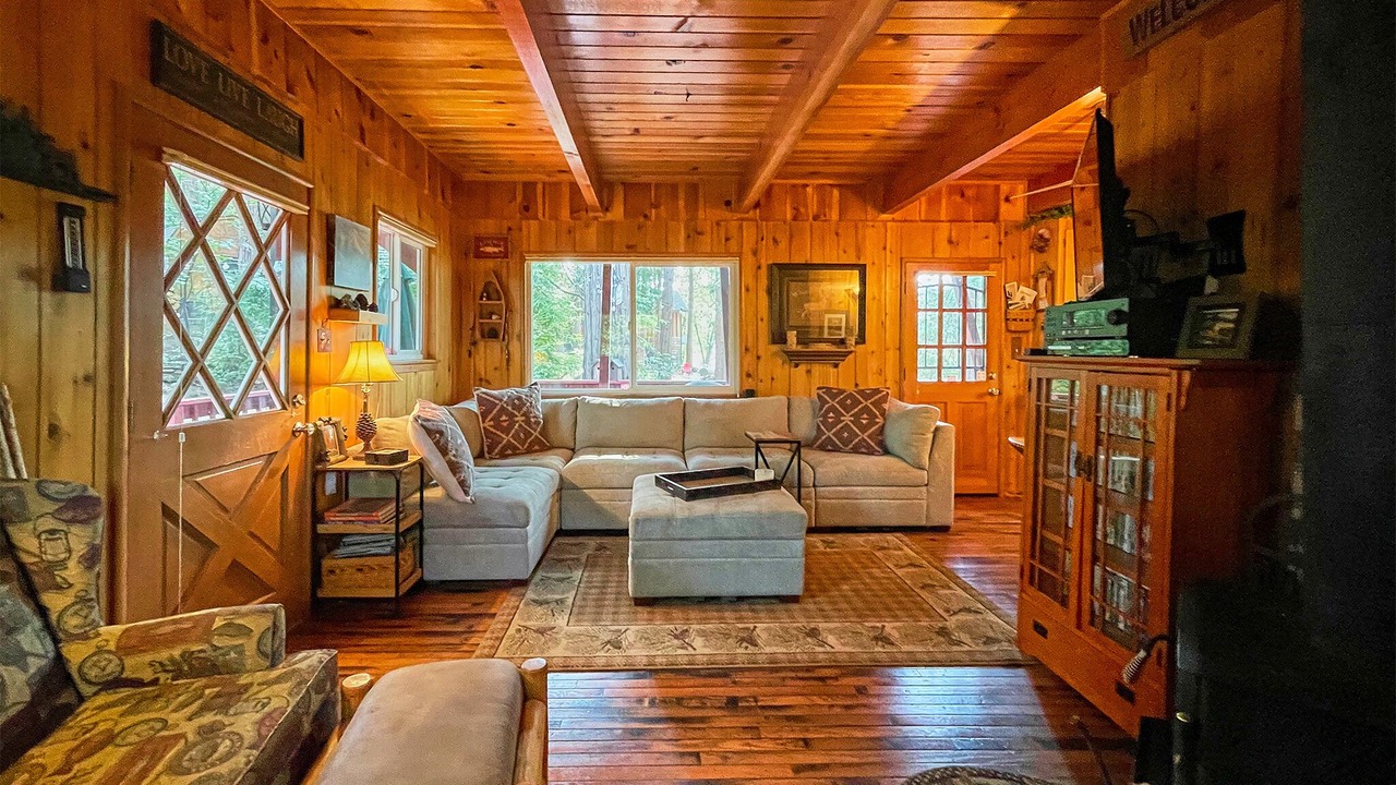 Photo of Livingroom in Mi-Wuk Village