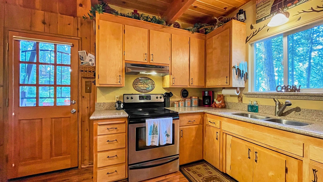 Photo of Kitchen in Mi-Wuk Village