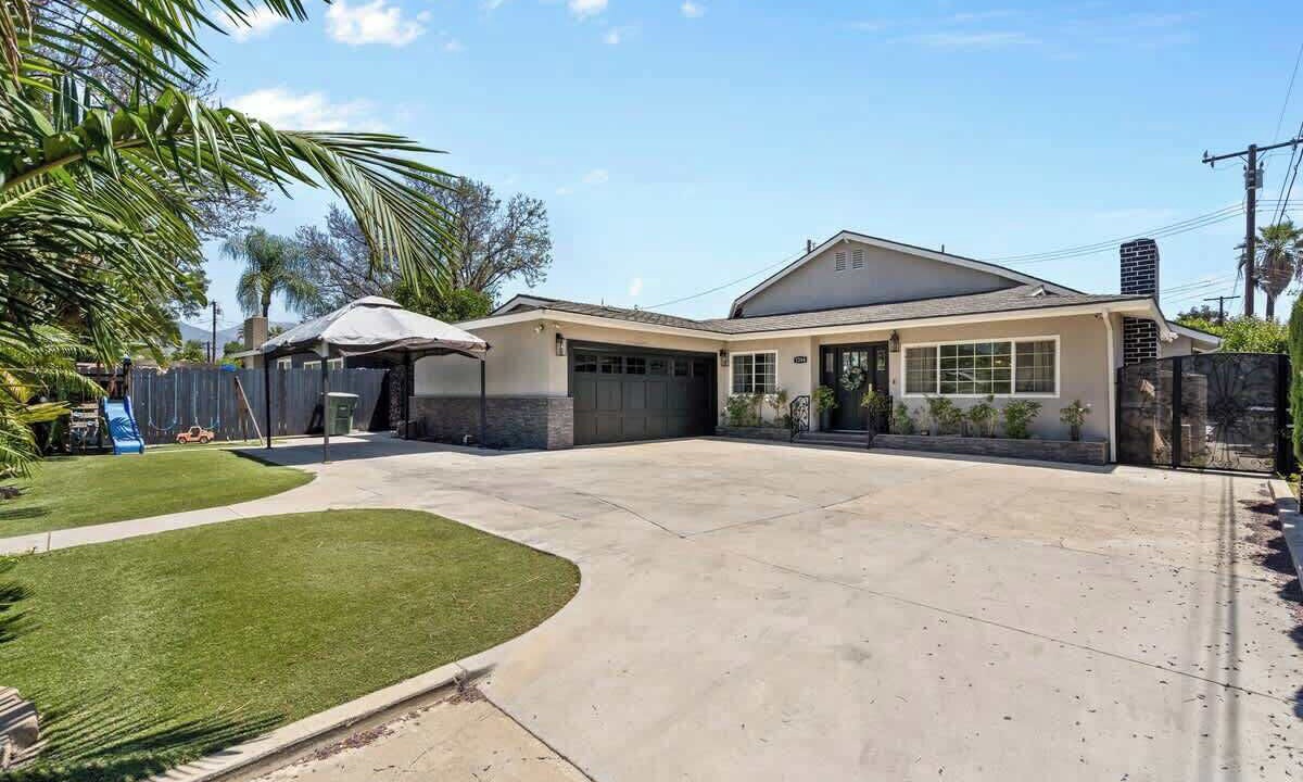 Photo of Outdoor in Westmont